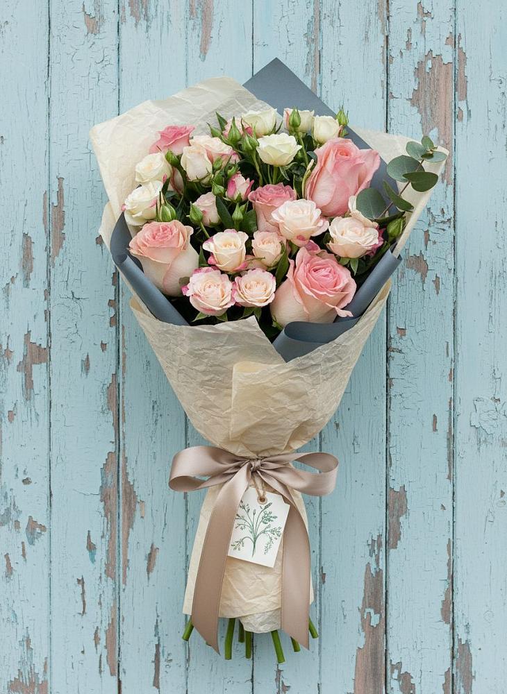 Букет цветов из: Розы в Горы