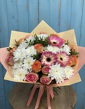 Букет цветов из:  Розы, Герберы и Хризантемы в Горы