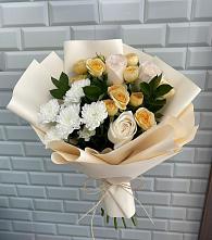 Букет цветов из:  Розы и Хризантемы в Горы