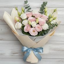 Букет цветов из:  Лизиантусы в Горы