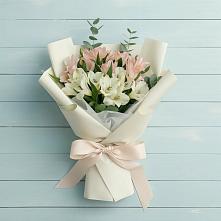 Букет цветов из:  Альстромерии #REPLACE_PRED# Горы