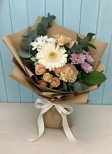 Букет цветов из:  Герберы и Хризантемы в Горы