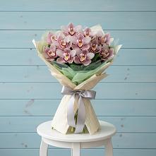 Букет цветов из:  Орхидеи и Розы #REPLACE_PRED# Горы