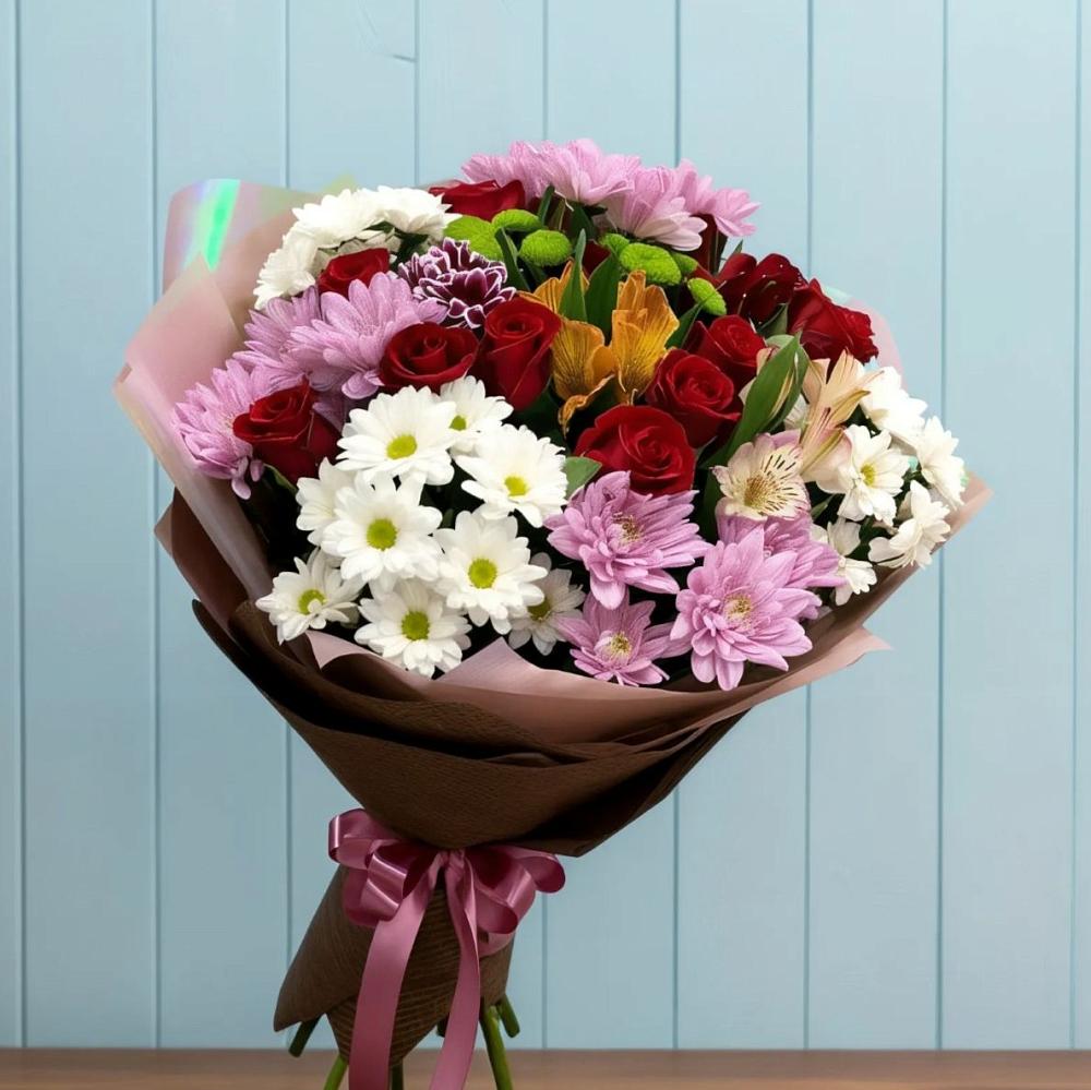 Букет цветов из: Розы, Хризантемы и Альстромерии в Горы