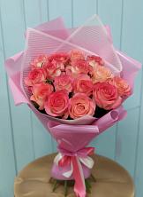 Букет 15 Розовых роз Равель в Горы