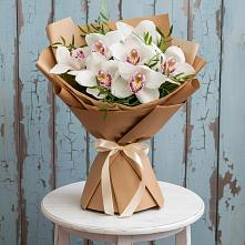 Букет цветов из:  Орхидеи и Розы #REPLACE_PRED# Горы